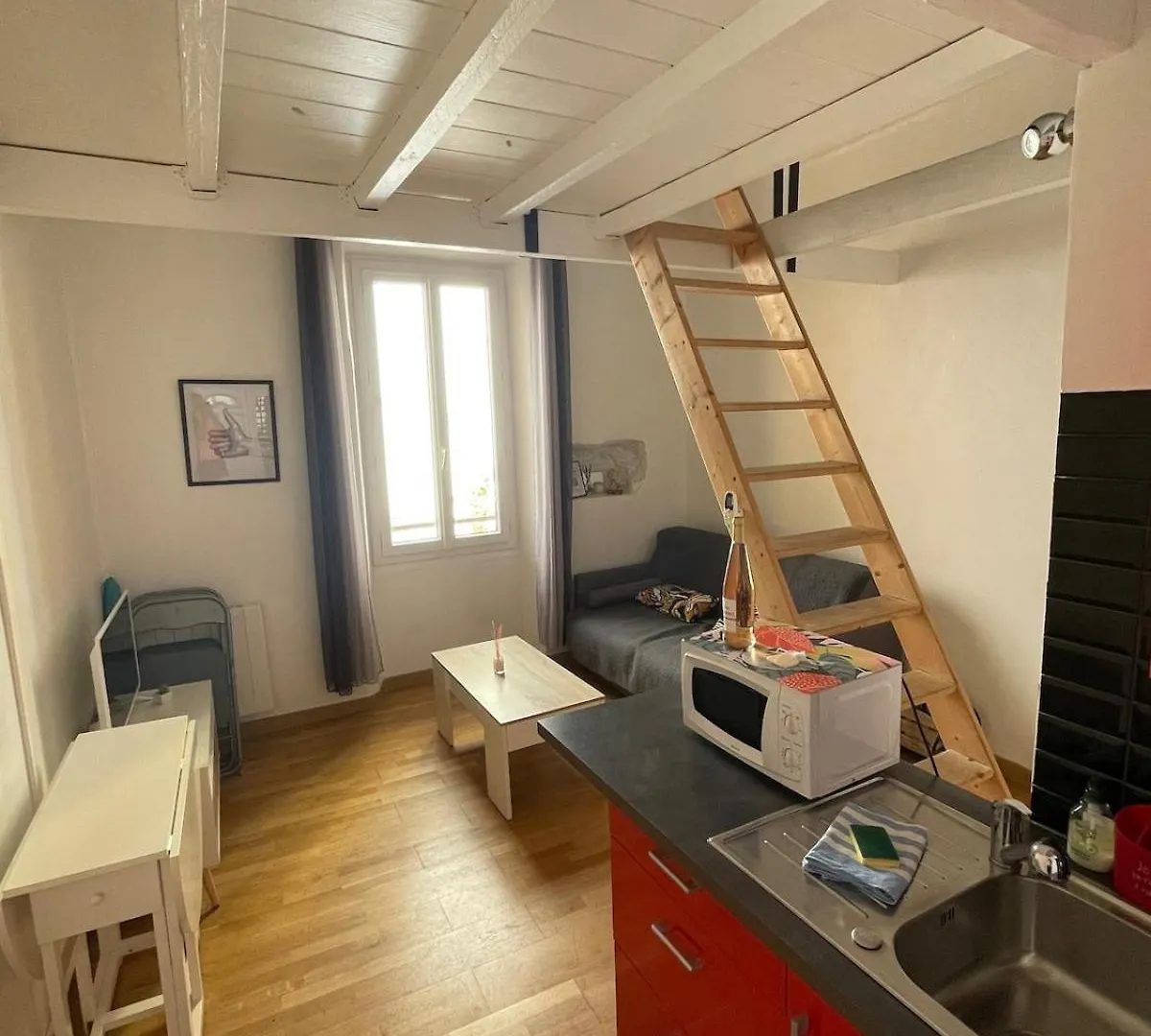 Studio Centre Ville A 5Min Plages, Palais Et Gare Cannes
